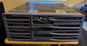 Sun V440 SPARC server.jpg