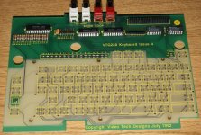 keyboard-top.JPG keyboard-top.JPG