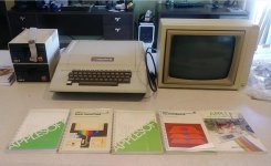 Apple II - 1.jpg